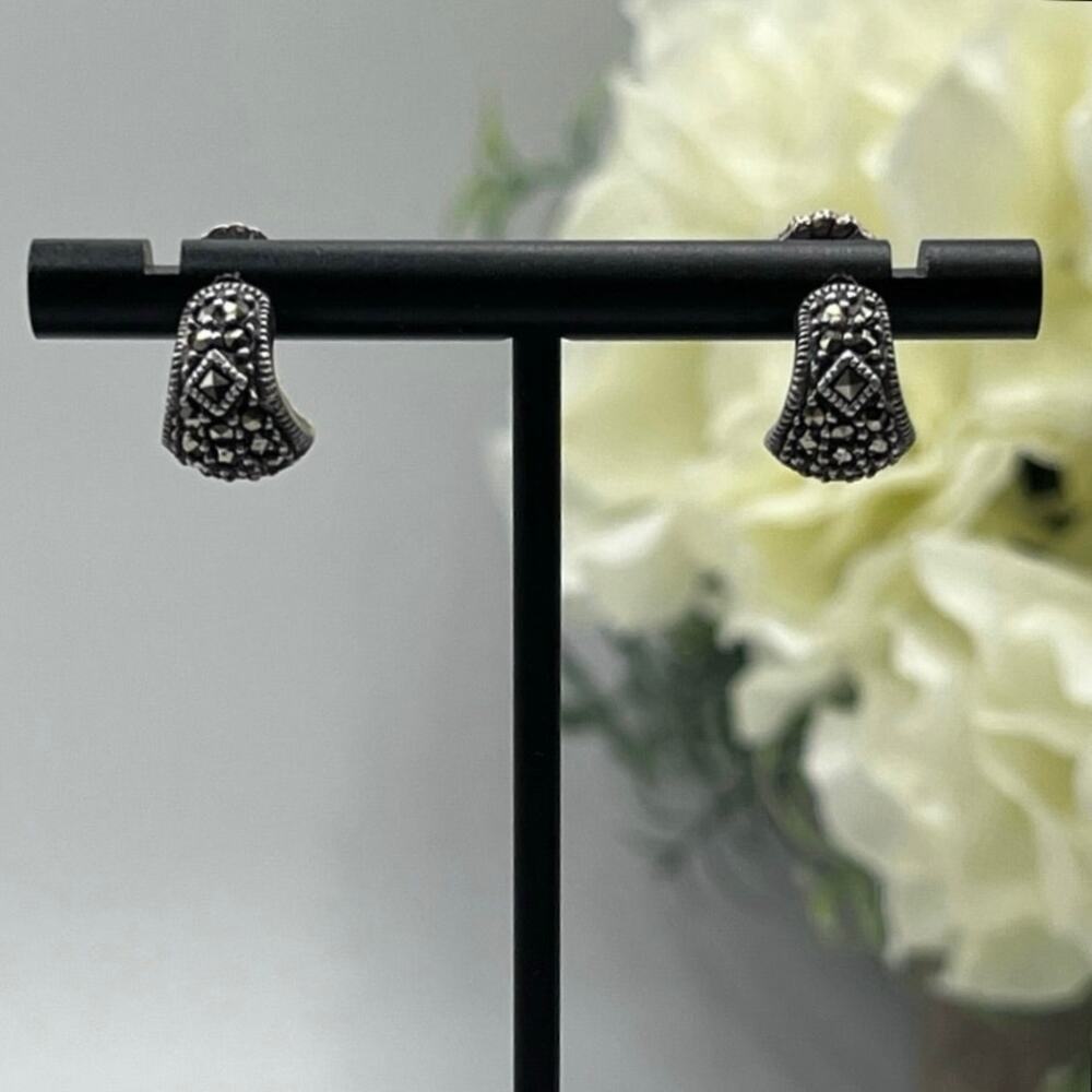 Judith Jack‎ Vintage Designer Marcasite Sterling Silver Huggie Dainty Earrings